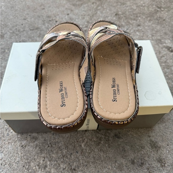 Studio Works Metallic Multi-Color Sandals - Picture 4 of 6